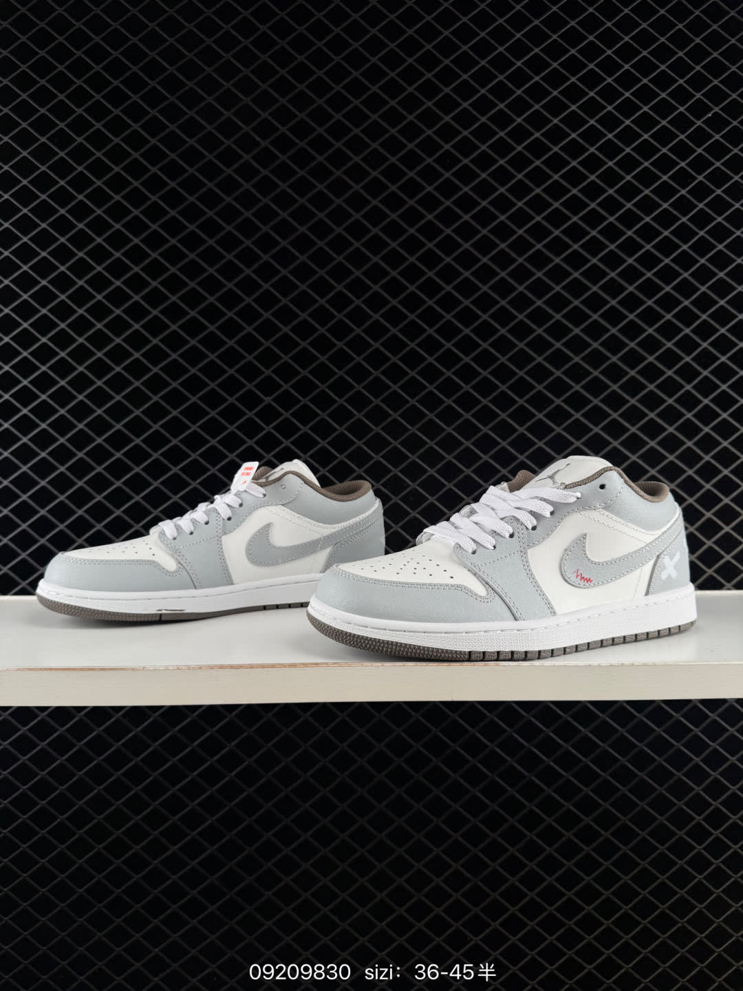 Air Jordan 1 Low AJ1-553558